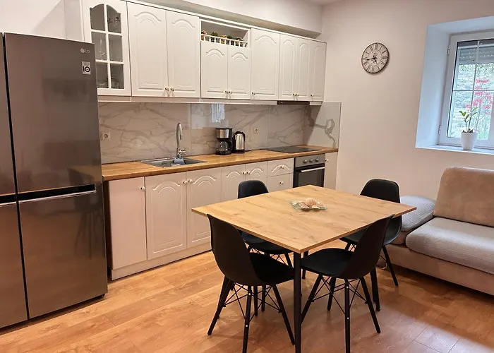 Kiparissi Guesthouse