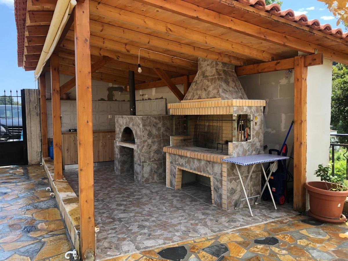 Kiparissi Leilighet Himare